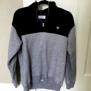 TNA Pullover/Sweatshirt